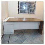 Executive Table with Side Rack L Shape