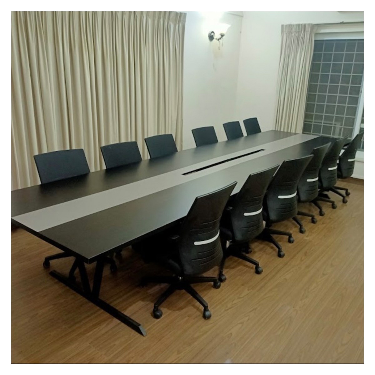 Meeting / Conference Table Meeting / Conference Table