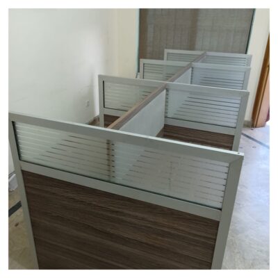 Workstations with Side Glass Aluminum Partitions
