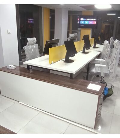Workstations with Independent Side Racks